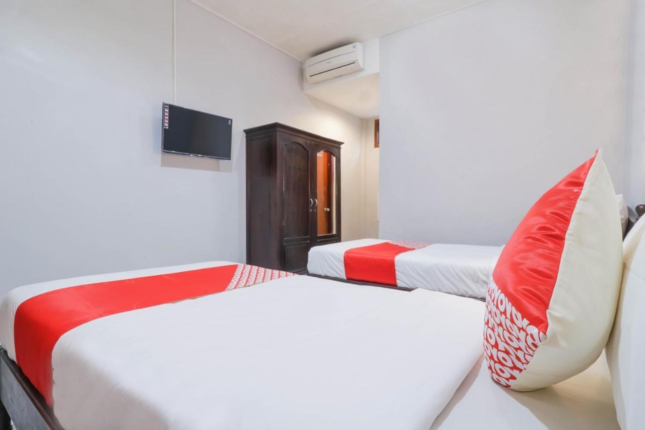 Oyo 2411 Taman Mekar Beach Inn 2 Kuta Lombok Exteriör bild