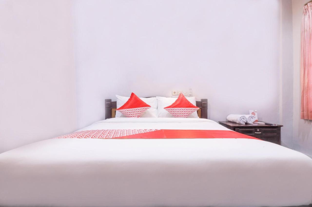 Oyo 2411 Taman Mekar Beach Inn 2 Kuta Lombok Exteriör bild