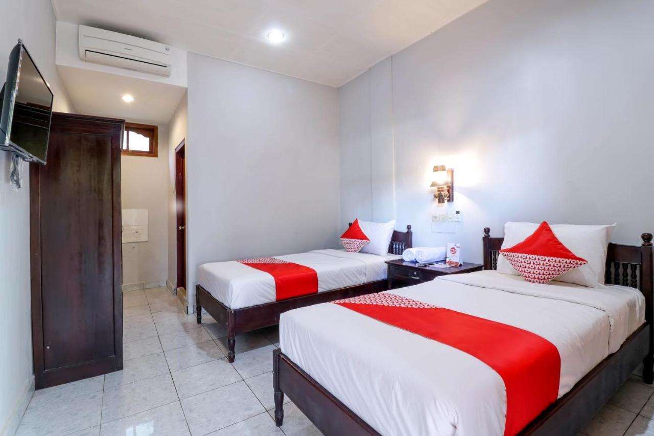 Oyo 2411 Taman Mekar Beach Inn 2 Kuta Lombok Exteriör bild