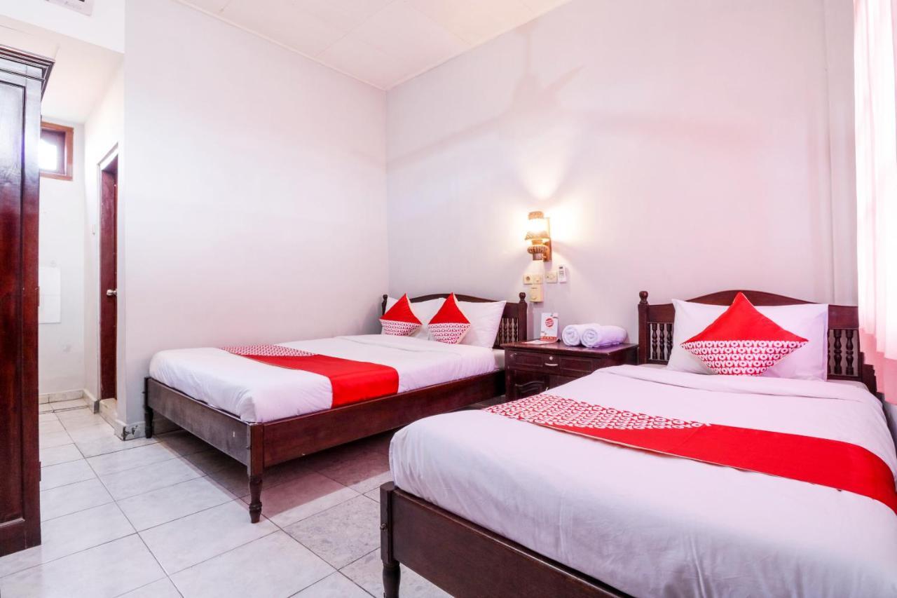 Oyo 2411 Taman Mekar Beach Inn 2 Kuta Lombok Exteriör bild